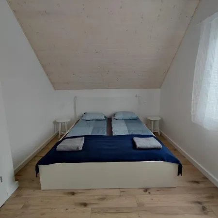 Lodge Cozy House
