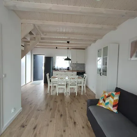 Lodge Cozy House