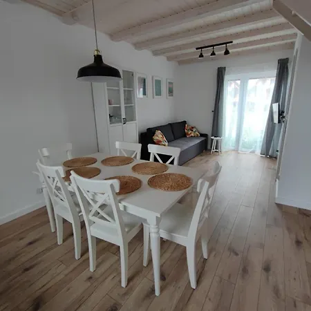 Lodge Cozy House